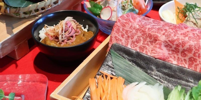 名物・花咲トロ牛タンと仙台牛9種パレットの贅。個室も備えた上質空間で楽しむ伊達哉の代表コース※政宗