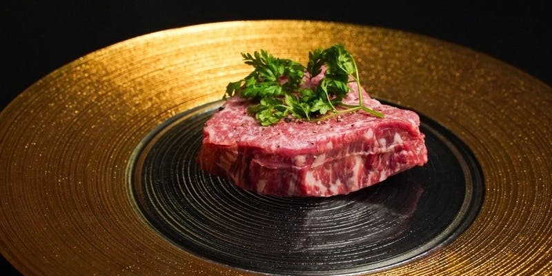 【りょう堪能コース】特選生タン塩・特選ハラミ・焼きすきを含む全15品