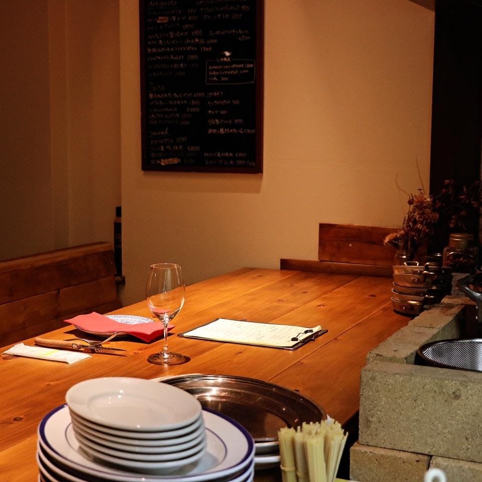 落ち着いた雰囲気の店内