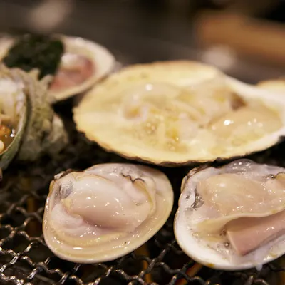 遅い時間でもこだわりの料理を
