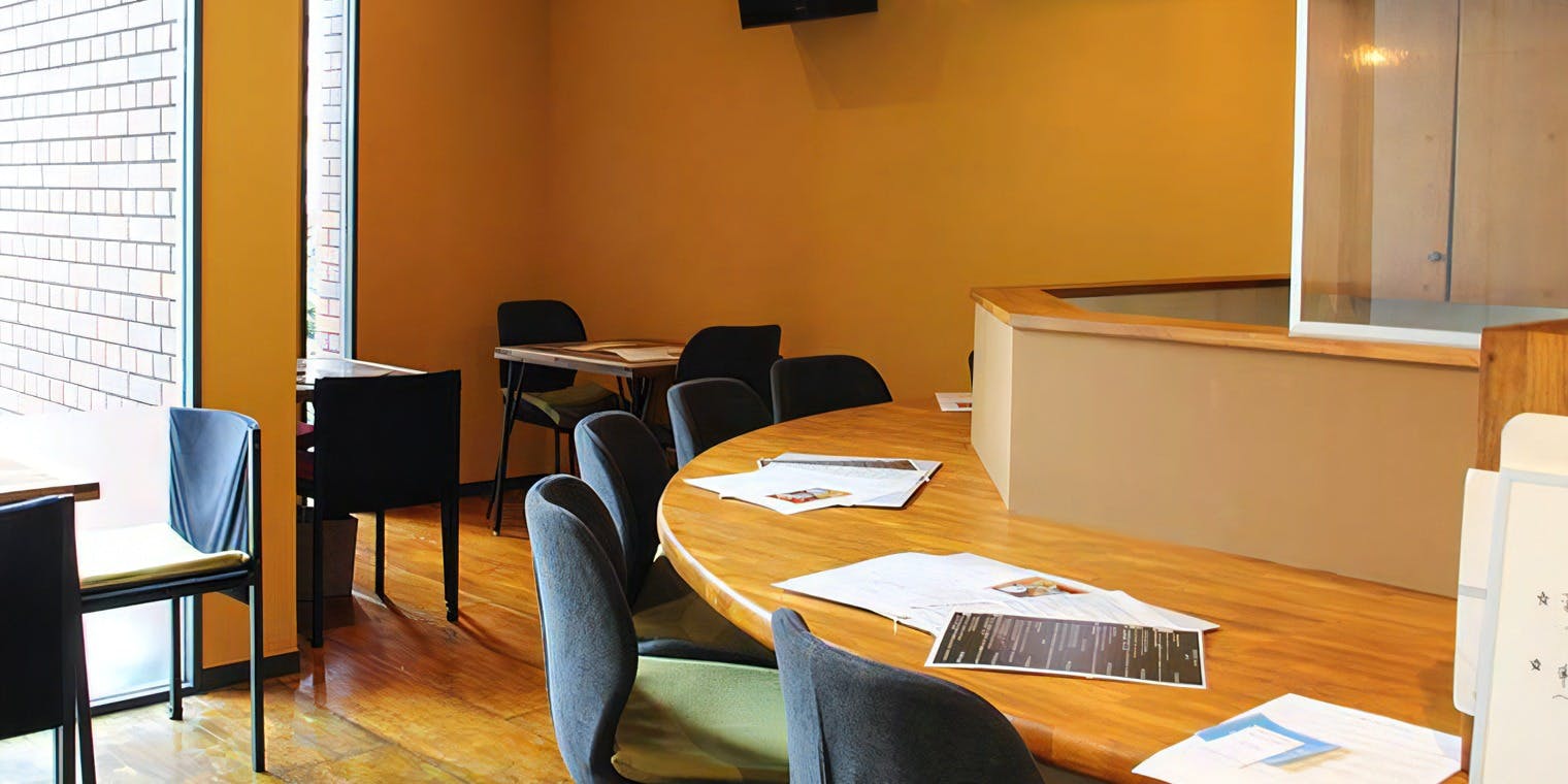 焼鳥とワインのお店 gaku