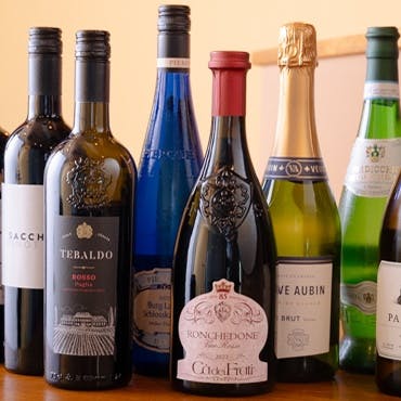 イタリア産中心の豊富なワイン