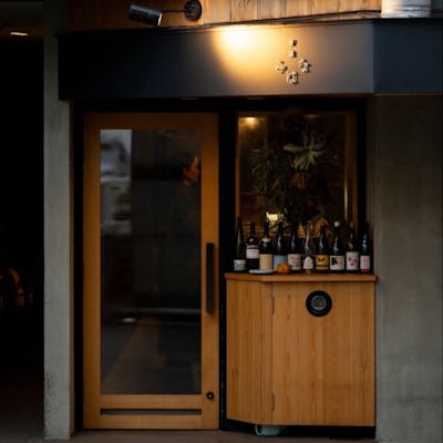 落ち着いた雰囲気の店内