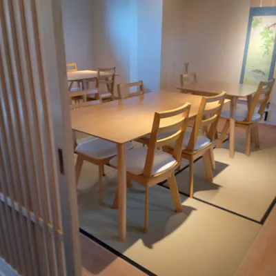 ハレの日から日常まで使える、品のある空間