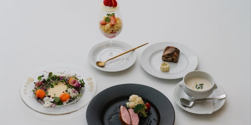 【Dinner クラシックコース】選べるメイン、デザートなど全4品