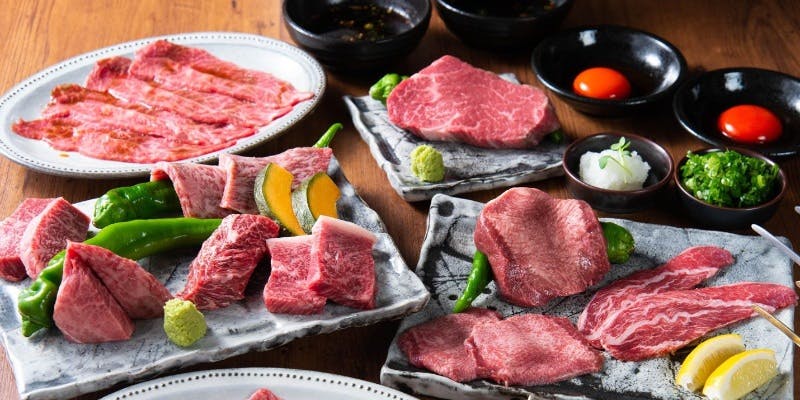 【90分飲み放題付き】おすすめの厳選部位,近江牛ホルモン,上赤身肉を堪能 はなれお任せコース（全9品）