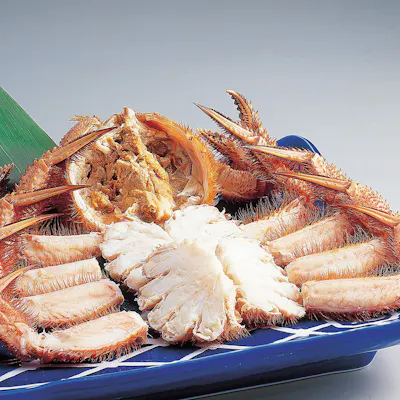 活けガニの販売も承っております