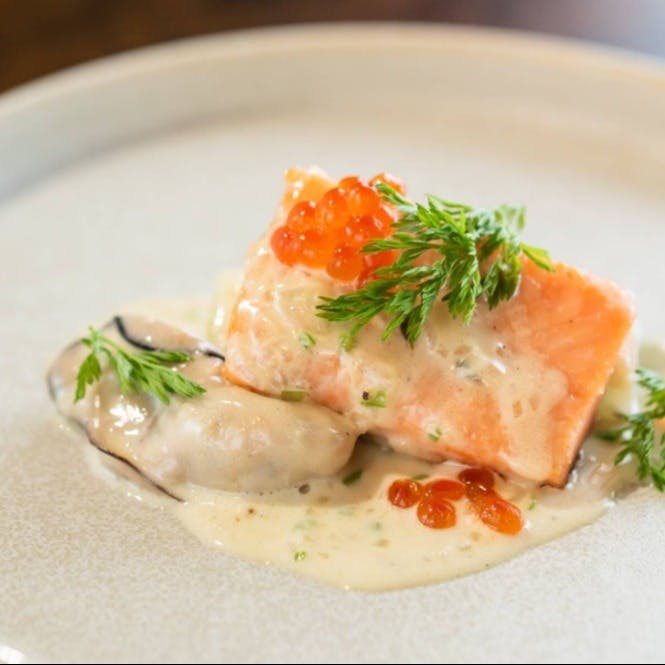 接待や記念日に最適なコース料理