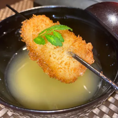 独自性を追求したこだわりの創作串揚げ