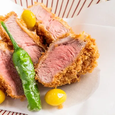 新鮮な鮮魚とこだわりの肉料理を堪能