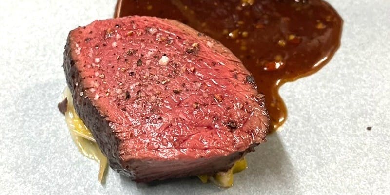 【Xmas2025】全5品クリスマス特別ディナー ～海の幸と蝦夷鹿のフレンチ～＋乾杯スパークリングワイン付き