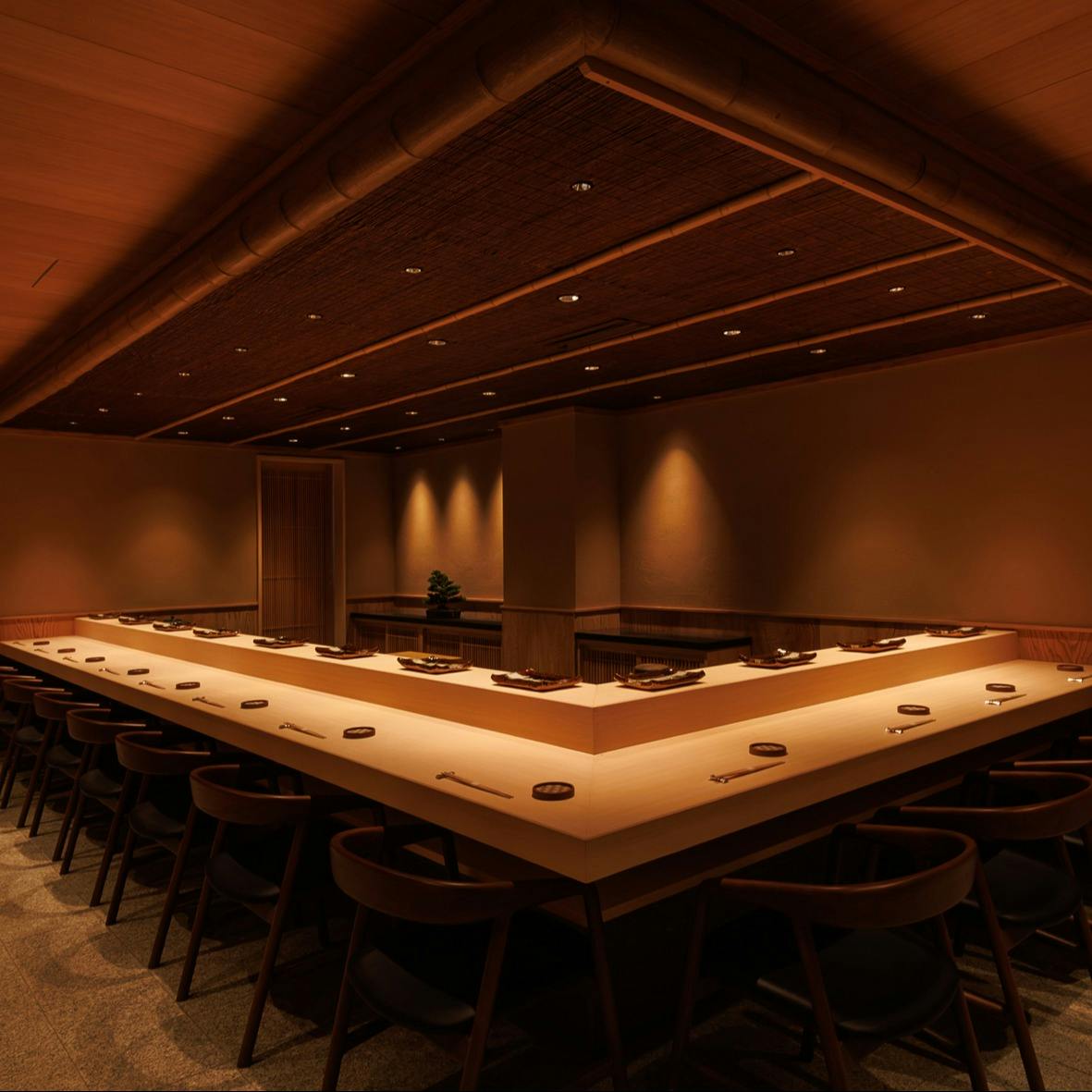 落ち着いた雰囲気の店内