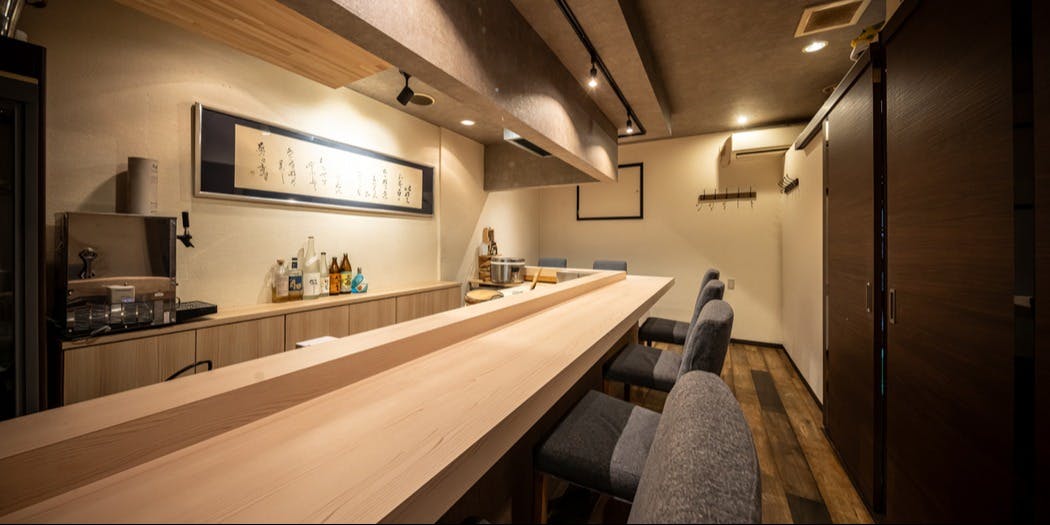 鮨とつまみと朧月