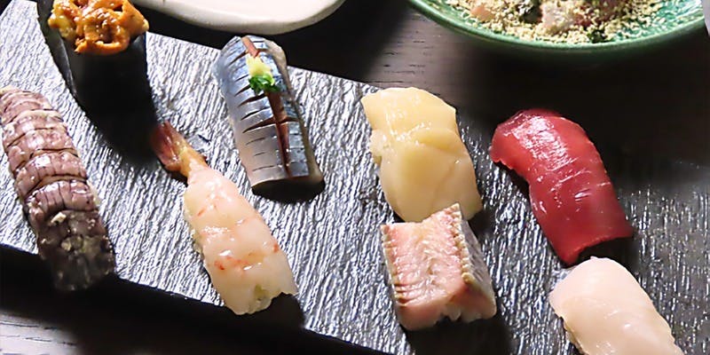 鮨とつまみと朧月 - 画像4