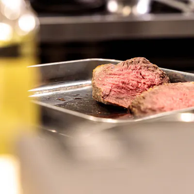赤身肉をステーキのように食す、至高のタンドリー