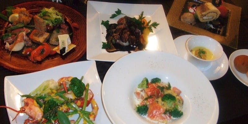 Champignon de paris（シャンピニオン・ドゥ・パリ）　メインのお肉料理が選べるコース全8品