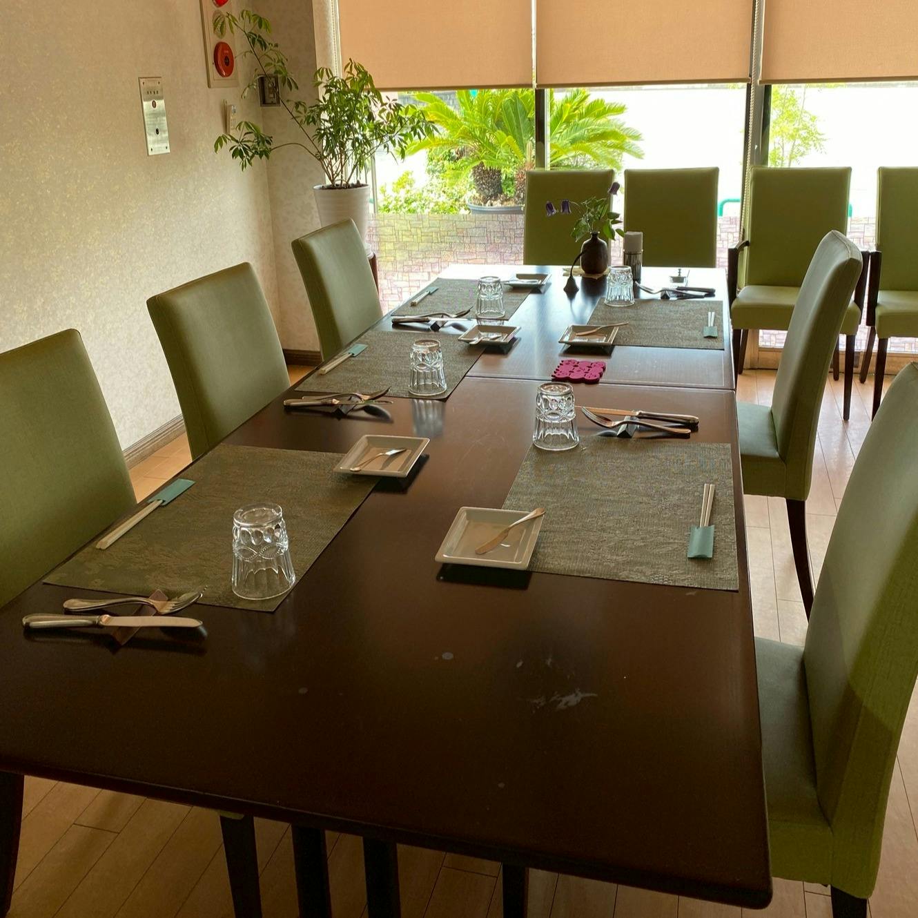 落ち着いた雰囲気の店内