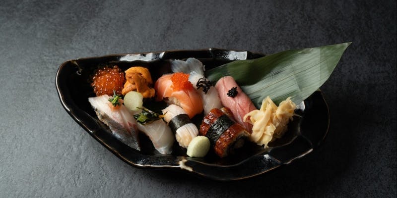 【クリスマスディナーコース】玉手箱の豪華あて盛り,特上握り6貫等（全8品）＋飲み放題