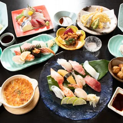 毎朝仕入れる新鮮な魚介