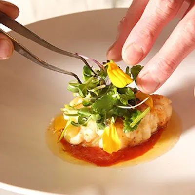 実力派シェフが手がける季節のこだわり料理