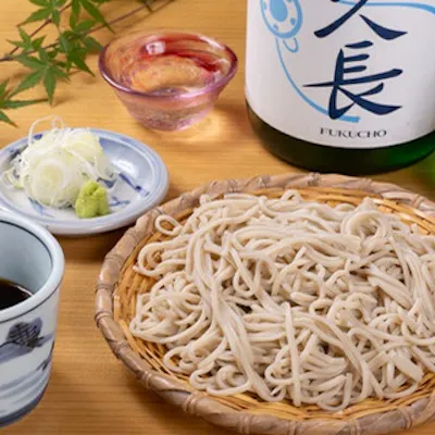 毎日打ち立ての自家製蕎麦でおもてなし