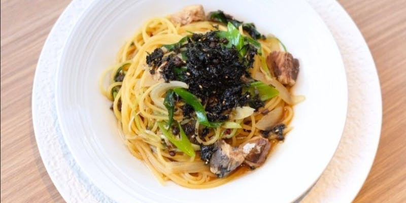 【 平日ランチ】サラダ・パン食べ放題・ミニデザート・ドリンク付き＋贅沢お肉料理