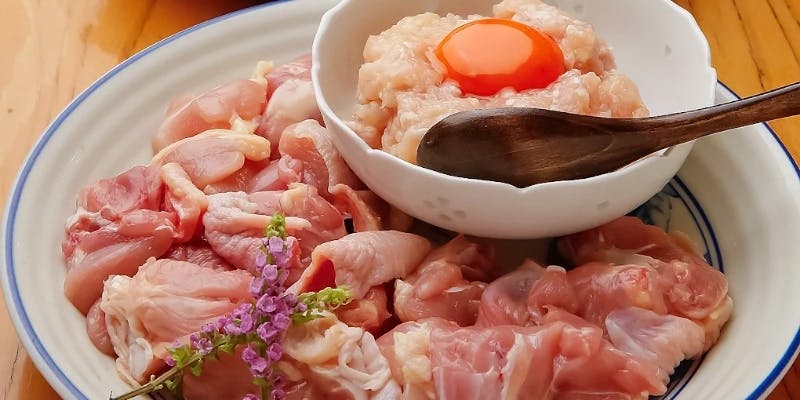 【飲み放題付き】竹コース　鶏の刺身盛りに加え、名物鶏チャンコ鍋も楽しめる（全9品）