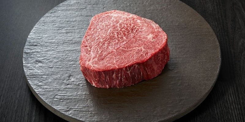 「神戸牛赤身ステーキ200gコース」