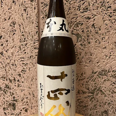 豊富な日本酒と焼酎の品揃え