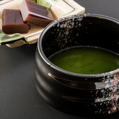 抹茶の香りと上生菓子で結ぶ至福の甘味時間