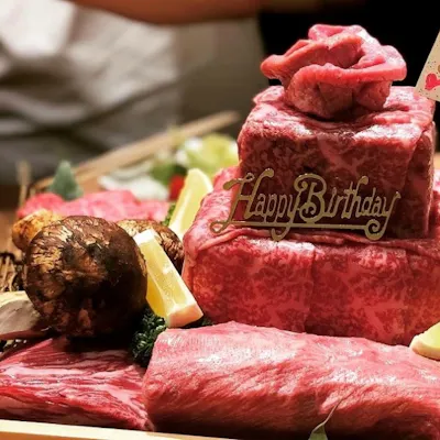 記念日にぴったりの肉ケーキ