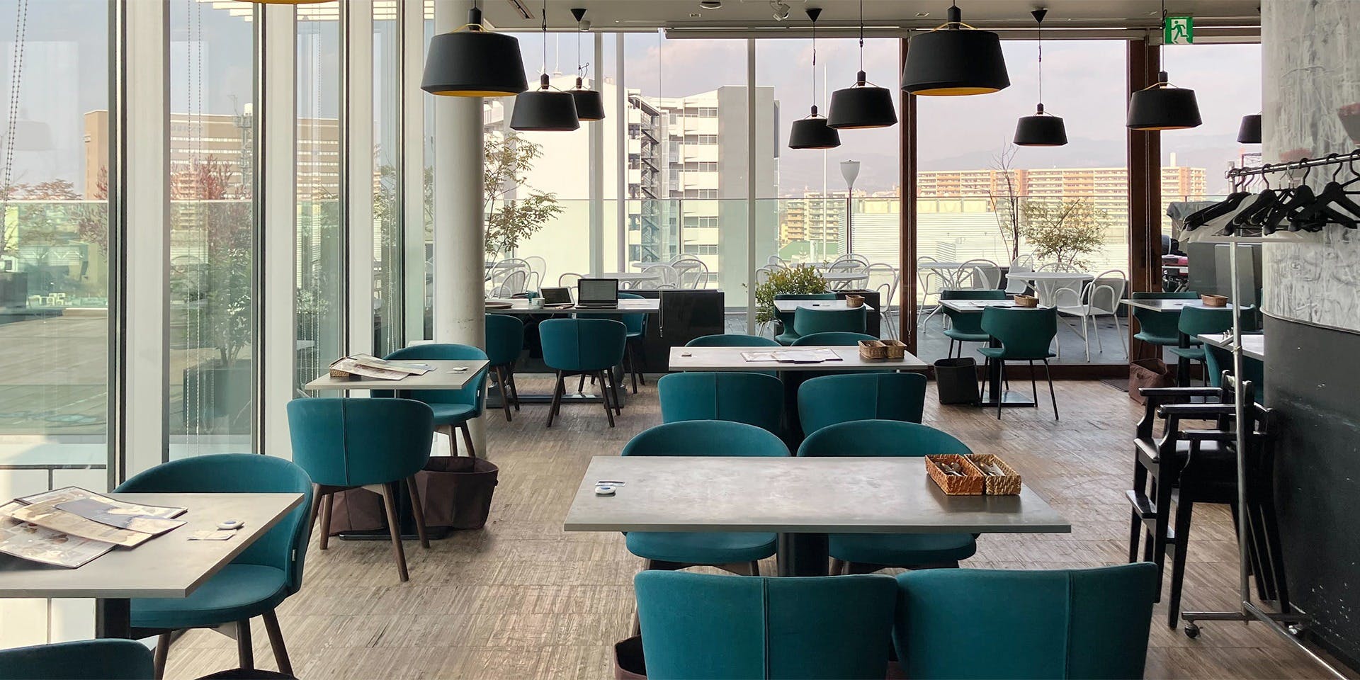 MEAL TOGETHER ROOF TERRACE 枚方T-SITE店 (ミール トゥギャザー
