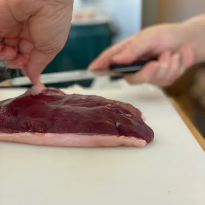 鴨と歩み、和食の枠を広げる店主の情熱と真心