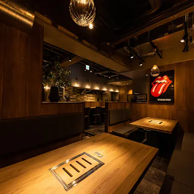 気軽さと上質さを兼ね備えた店内、デート・接待・各種ご宴会にも最適