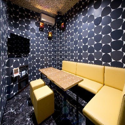 全部違うカラオケ部屋!キッズスペース付や大人数用のパーティルームも完備