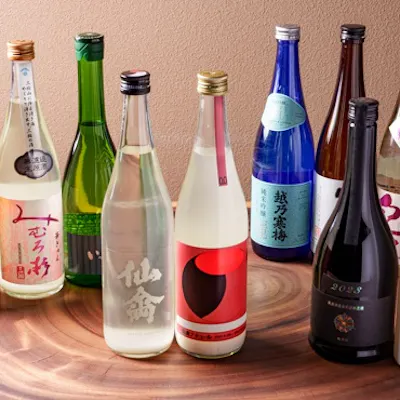 全国各地から厳選した60種類の日本酒