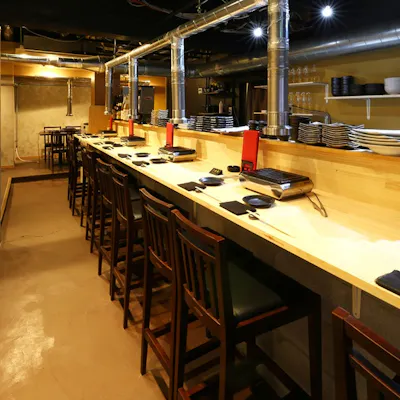 落ち着いた雰囲気の店内