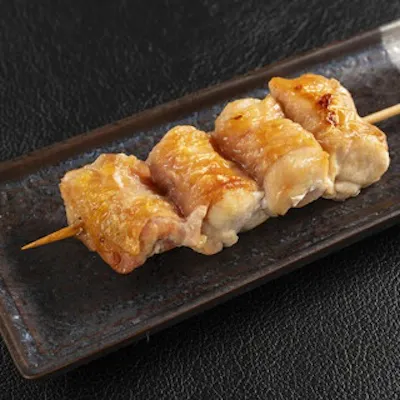 甲斐の銘柄鶏「信玄鶏」を味わう、本格焼鳥と鶏料理