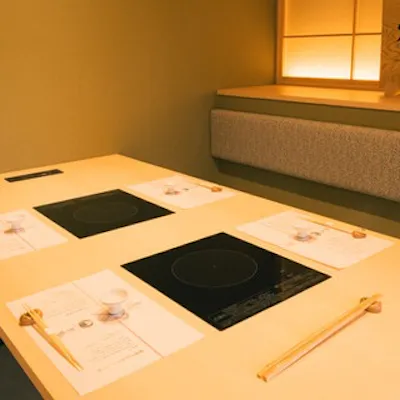 落ち着いた和の趣に包まれる、完全個室・半個室をご用意