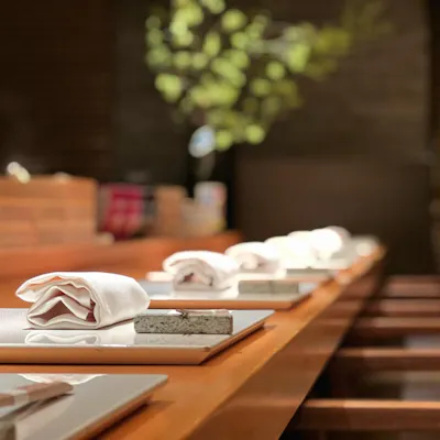 扉が開いた瞬間から、料理の時間が始まる。