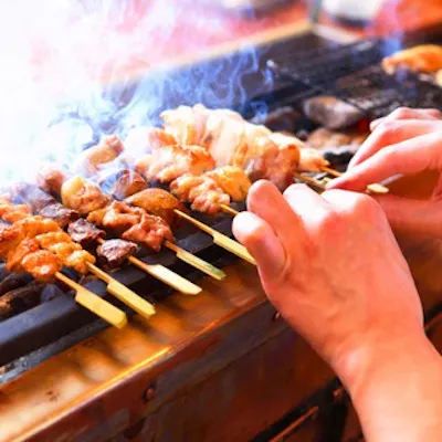 今井屋職人“焼き方人”が絶妙に焼く、絶品焼き鳥