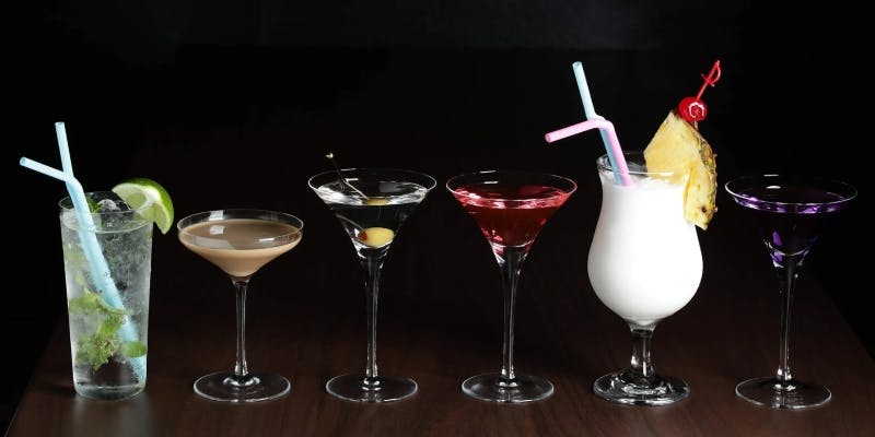 BAR LOUNGE TWENTY�^�A�[�g�z�e�����x�C�^���[