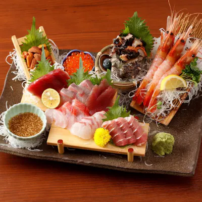 当日仕入れの旬魚が自慢