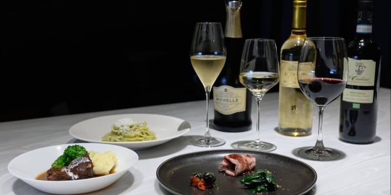 Winebar Tsuki-akari
