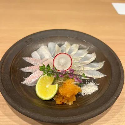 新鮮な海の幸を使った多彩な料理