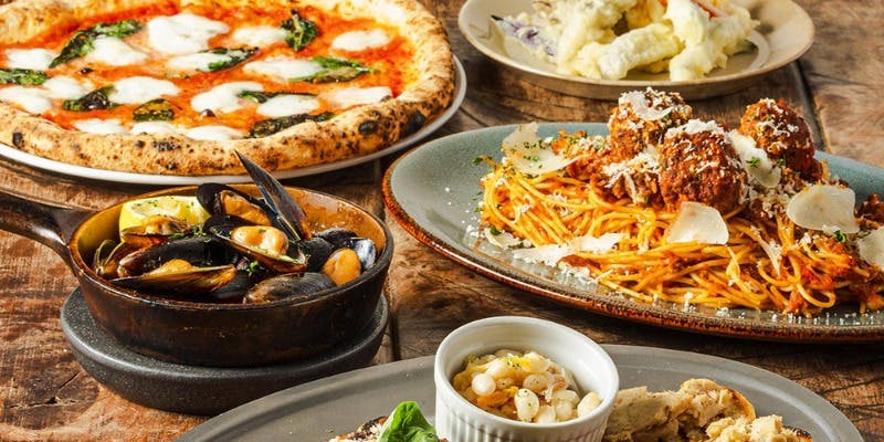 The TRATTORIA SALVATORE CAFE BASEGATE���l�֓�