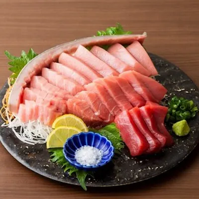 九州近海で獲れた黒マグロを堪能