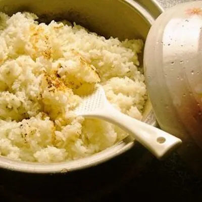 名物!土鍋で炊き上げるご飯
