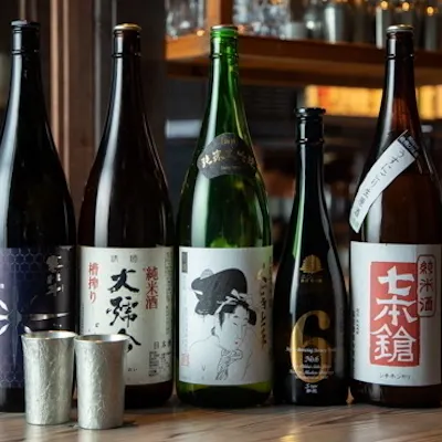 全国各地から厳選。30種類以上の多彩な日本酒をご用意