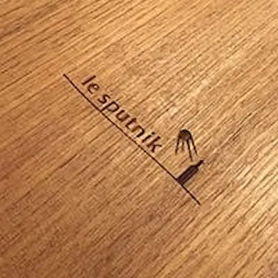 木の温もりがここちよいシンプルで洗練された空間
